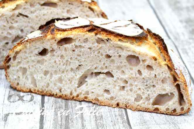 Pain fleur coupé-min